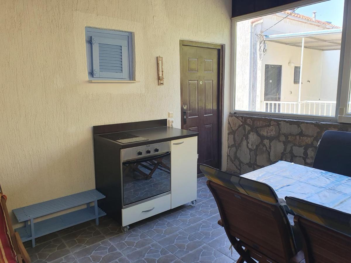 Modern Two Floors Apartment With A Beautiful View Martinšćica Eksteriør bilde